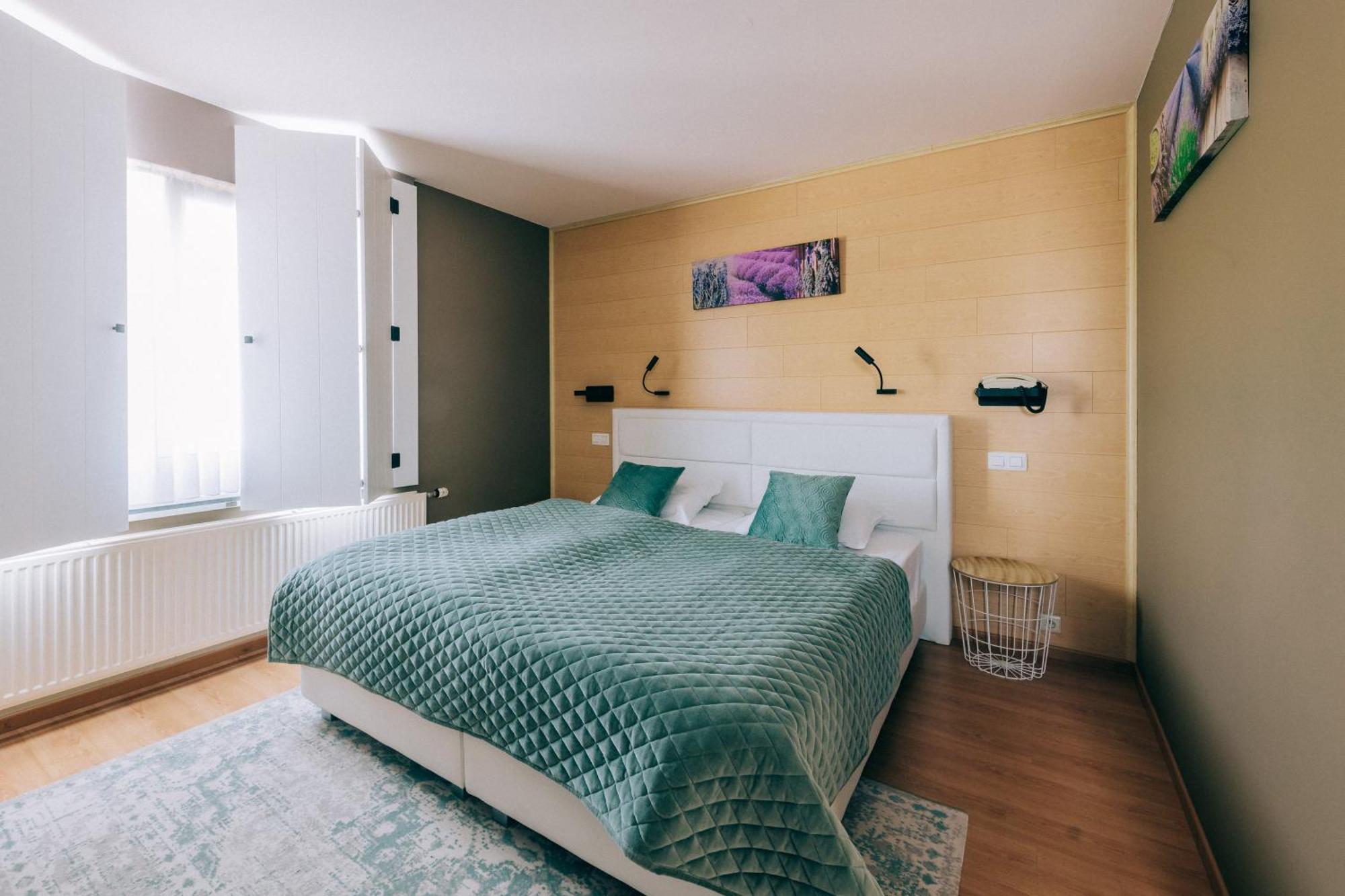 Hotel De Kalvaar Ninove Exteriér fotografie
